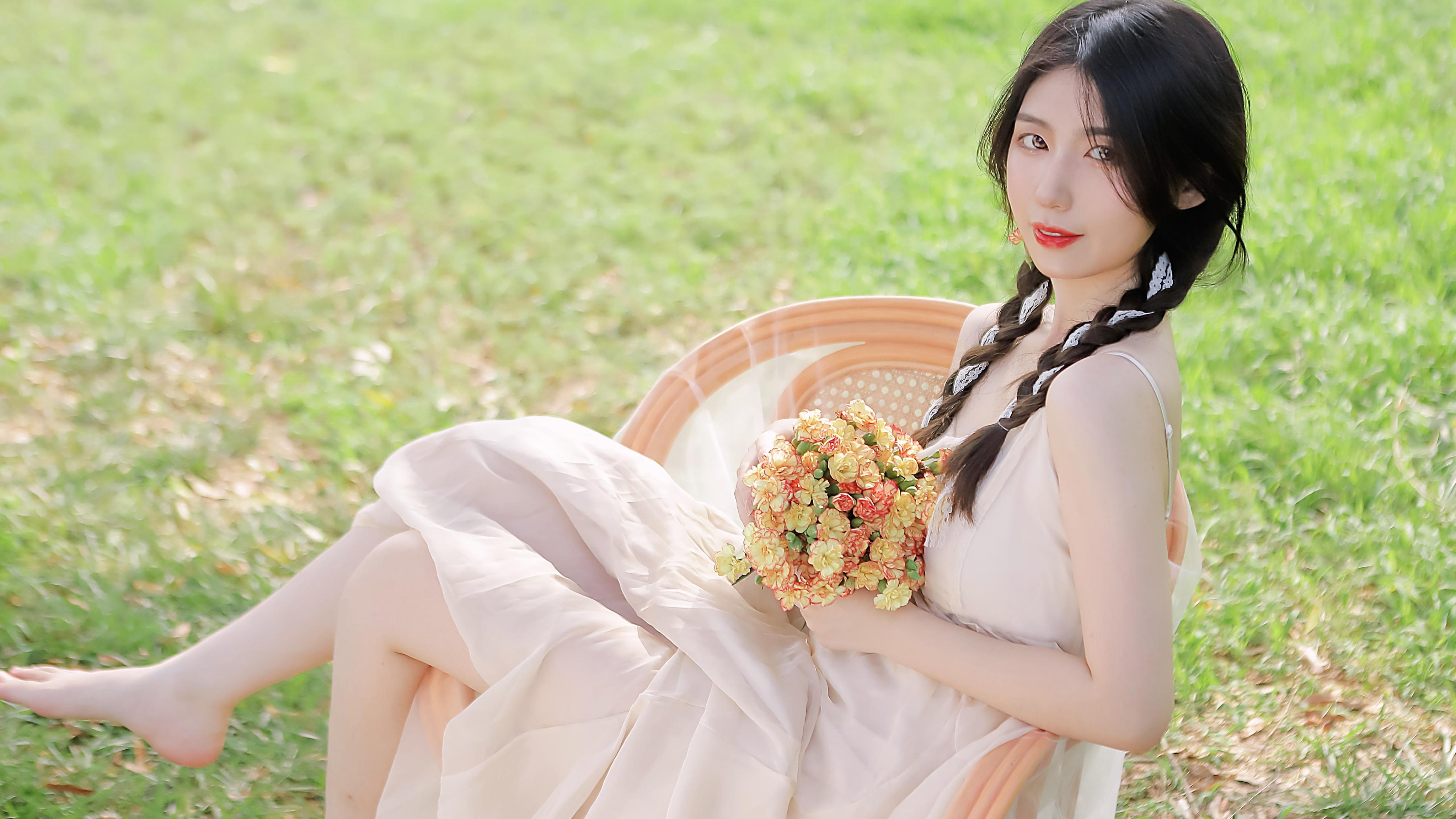 中外“泳士”竞渡长江 激情涌动江城